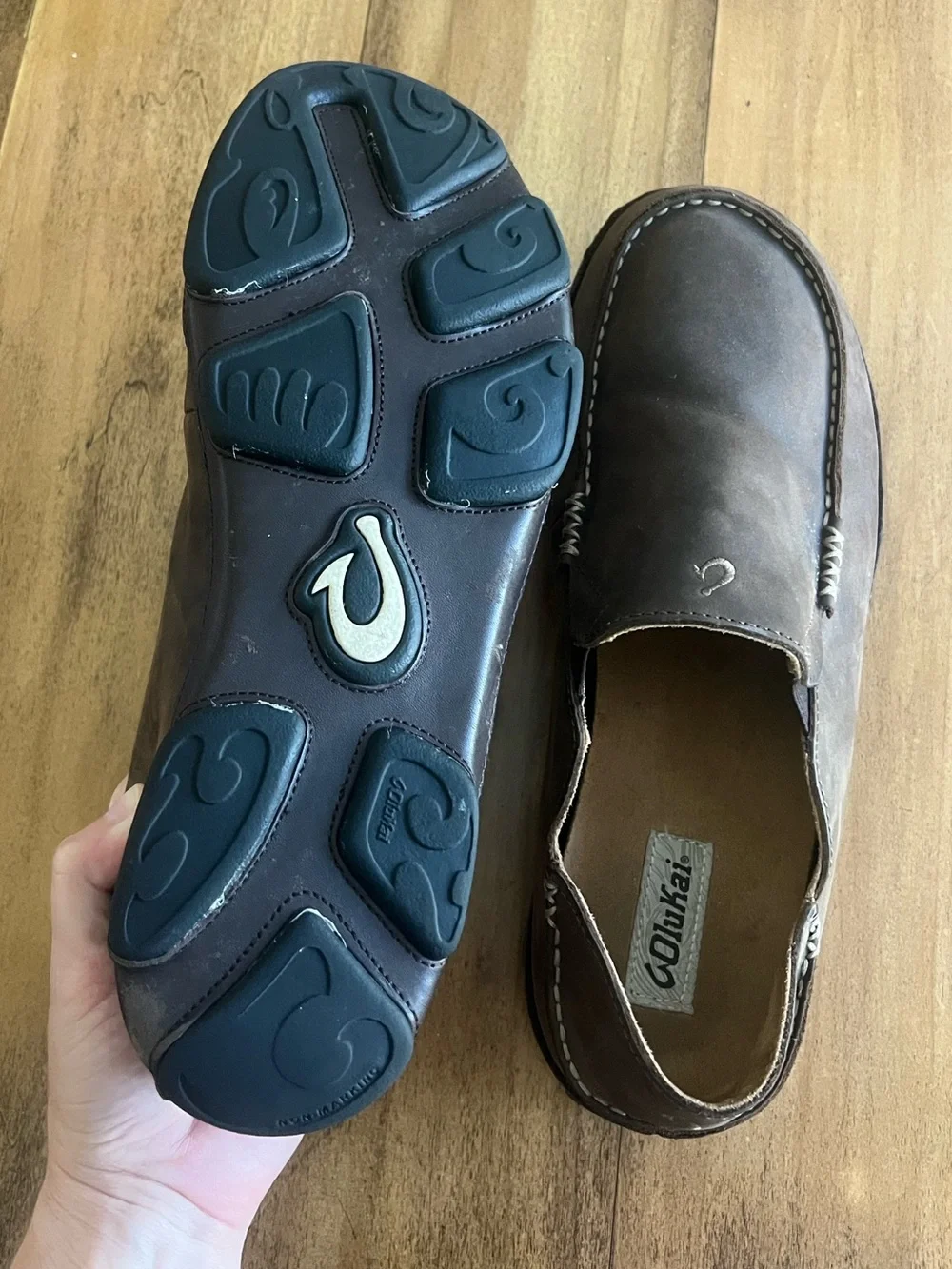 Olukai Moloā Men's Leather Slip-On Shoes
